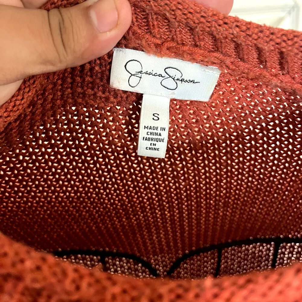 Jessica Simpson Rust Color Crew Neck Sweater Ribbed Knit - Picture 2 of 5